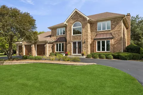 700 Newcastle Ln, Prospect Heights, IL 60070