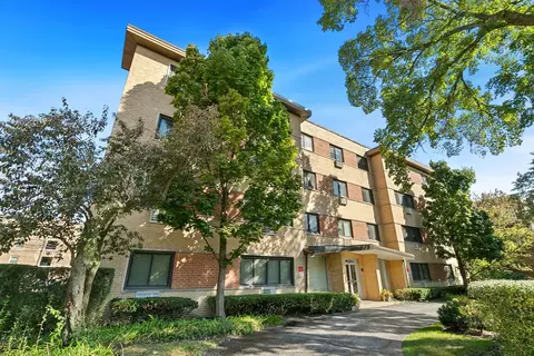 929 Washington St #404, Evanston, IL 60202