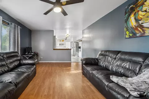 Other - 1535 Teri Ln, Algonquin, IL 60102 photo 4 of 5