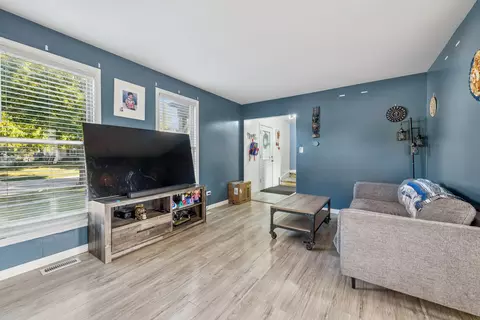 Other - 1535 Teri Ln, Algonquin, IL 60102 photo 2 of 5