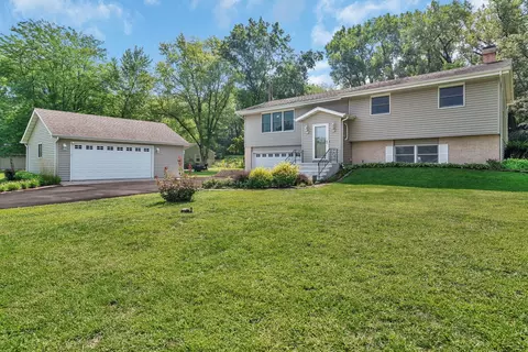 6175 E South Prairie Dr, Morris, IL 60450