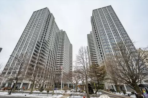 4250 N Marine Dr #1523, Chicago, IL 60613