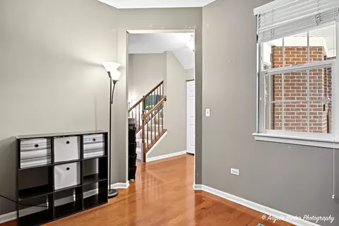 Entry Way - 507 Legend Ln, Mchenry, IL 60050 photo 3 of 5