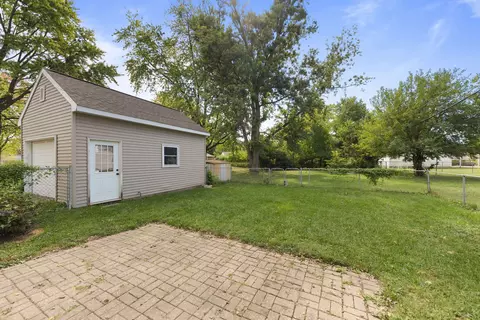Exterior - 1040 W South St, Bradley, IL 60915 photo 3 of 6
