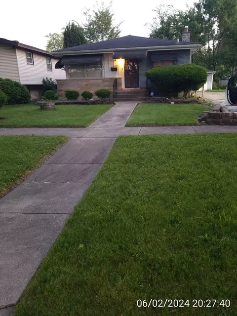 1745 W 163rd St, Markham, IL 60428