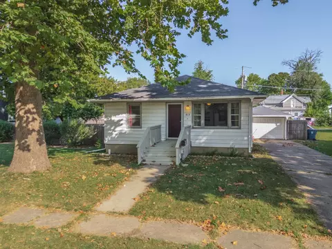 413 E Timber St, Pontiac, IL 61764