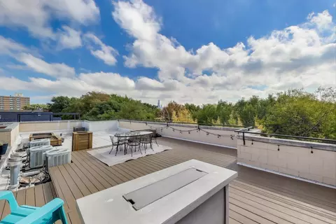 Exterior - Undisclosed, Chicago, IL 60622 photo 7 of 7