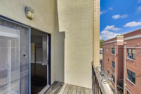 Exterior - Undisclosed, Chicago, IL 60622 photo 4 of 7