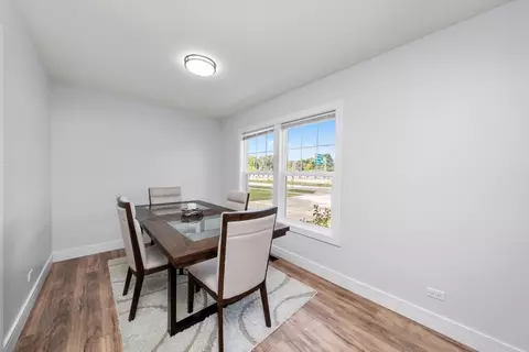 Dining - 3204 E Frontage Rd, Rolling Meadows, IL 60008 photo 1 of 2