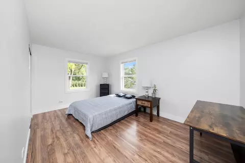 Bedroom - 3204 E Frontage Rd, Rolling Meadows, IL 60008 photo 2 of 5