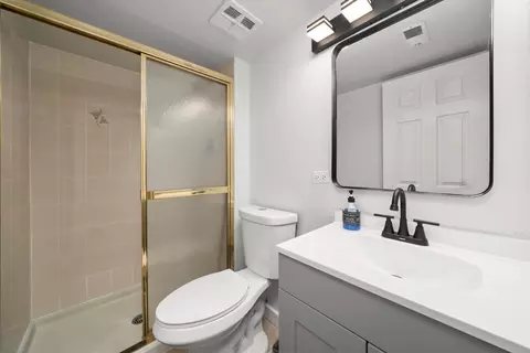 Bath - 3204 E Frontage Rd, Rolling Meadows, IL 60008 photo 2 of 2