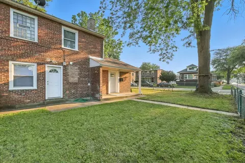 Exterior - 237 E 92nd St, Chicago, IL 60619 photo 2 of 5