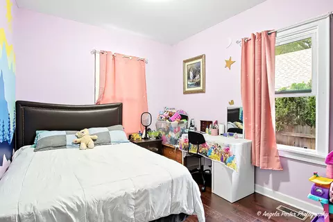 Bedroom - 210 Orchard St, Elgin, IL 60123 photo 1 of 3
