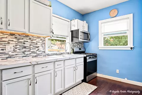 Kitchen - 210 Orchard St, Elgin, IL 60123 photo 1 of 2