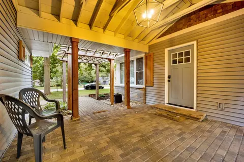 Exterior - 614 Polo Dr, Wheaton, IL 60187 photo 1 of 8