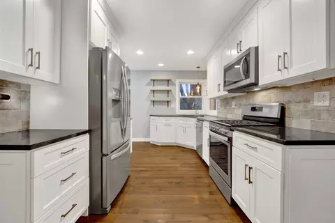 Kitchen - 614 Polo Dr, Wheaton, IL 60187 photo 1 of 2