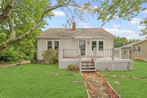 3 Morfey Ct, Monticello, IL 61856