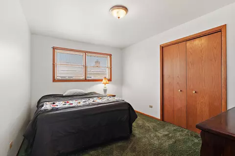 Bedroom - 8525 Massasoit Ave, Burbank, IL 60459 photo 2 of 3