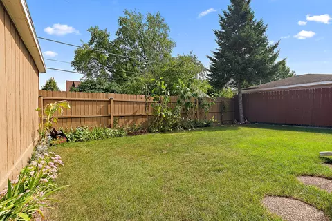 Exterior - 8525 Massasoit Ave, Burbank, IL 60459 photo 5 of 6