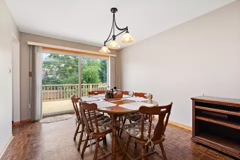 Dining - 8525 Massasoit Ave, Burbank, IL 60459 photo 1 of 1