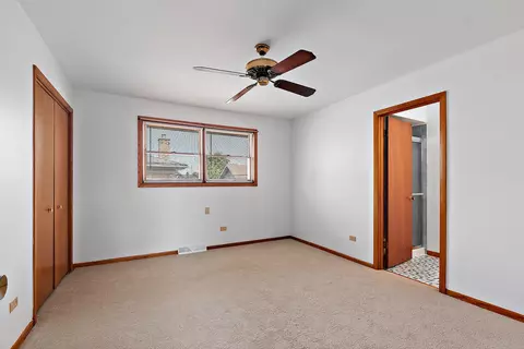 Bedroom - 8525 Massasoit Ave, Burbank, IL 60459 photo 3 of 3