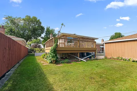 Exterior - 8525 Massasoit Ave, Burbank, IL 60459 photo 4 of 6