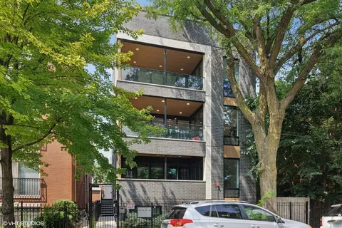 2820 N Rockwell St #2, Chicago, IL 60618