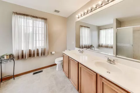 Bath - 14436 Capital Dr, Plainfield, IL 60544 photo 1 of 2