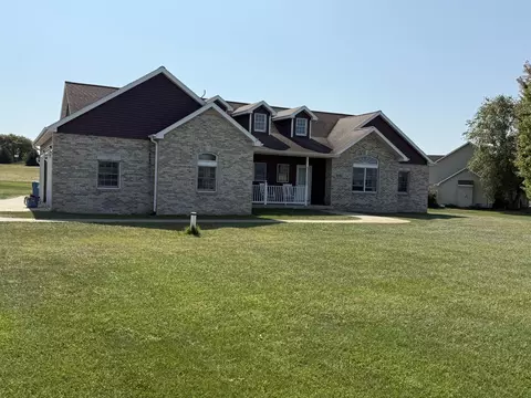 8750 Winter St, Rock Falls, IL 61071