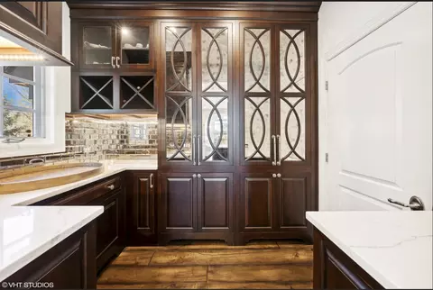 Kitchen - 34 W033 White Thorne Rd, Wayne, IL 60184 photo 8 of 12