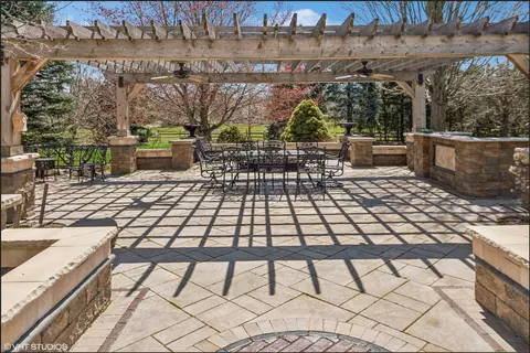 Exterior - 34 W033 White Thorne Rd, Wayne, IL 60184 photo 8 of 17