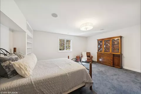 Bedroom - 34 W033 White Thorne Rd, Wayne, IL 60184 photo 3 of 12