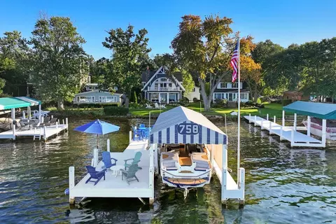 w3240 Park Drive, Lake Geneva, WI 53147