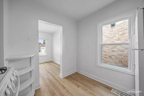 761 Stewart Ave, Elgin, IL 60120 photo 5