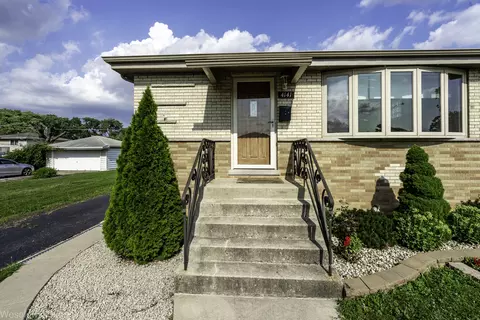 4141 Wehrman Ave, Schiller Park, IL 60176