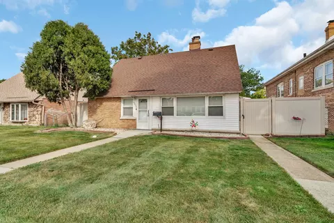 4239 Custer Ave, Lyons, IL 60534