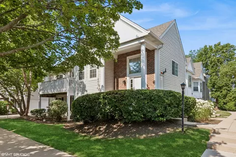 201 Hidden Creek Ln #201, North Aurora, IL 60542