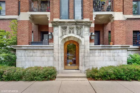 1366 E 57th St #3, Chicago, IL 60637