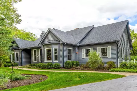 414 Brookmont Ln, Barrington, IL 60010