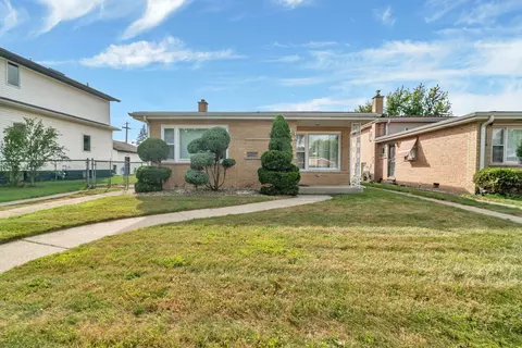 8844 S Francisco Ave, Evergreen Park, IL 60805