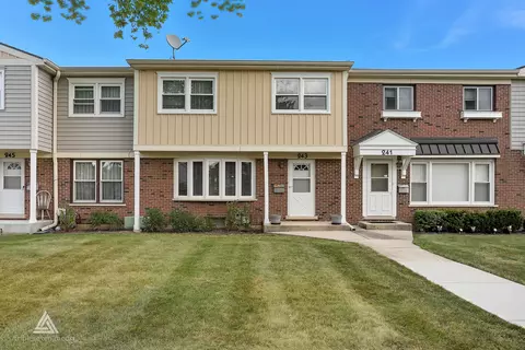 243 Washington Sq, Wood Dale, IL 60191