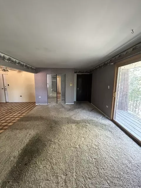 Living - 8019 Beloit Ave #3A, Bridgeview, IL 60455 photo 2 of 4