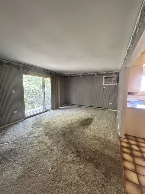 Living - 8019 Beloit Ave #3A, Bridgeview, IL 60455 photo 1 of 4