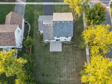 View/Area - 2608 River Bend Ln, Plainfield, IL 60586 photo 5 of 6