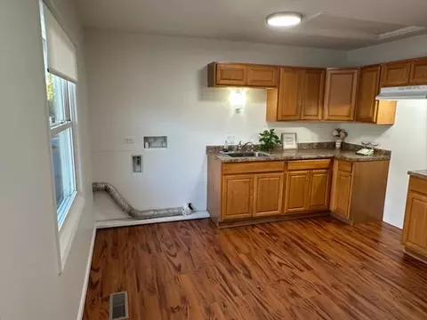 692 N Hammes Ave, Kankakee, IL 60901 photo 8