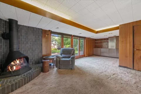 Living - 2920 Harrison St, Glenview, IL 60025 photo 4 of 6