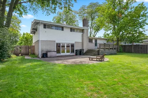Exterior - 2920 Harrison St, Glenview, IL 60025 photo 5 of 5
