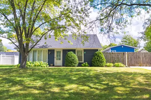 3 Ridgefield Rd, Montgomery, IL 60538