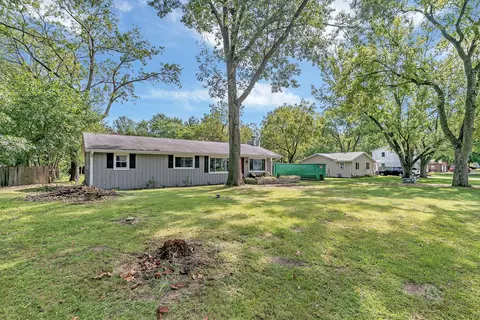 Exterior - 35737 Jay Dr, Custer Park, IL 60481 photo 3 of 12