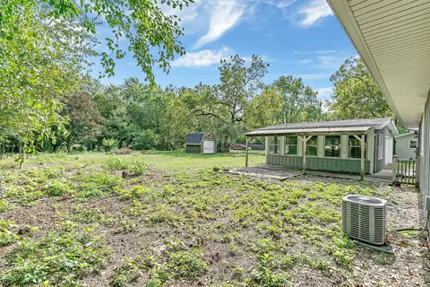 Exterior - 35737 Jay Dr, Custer Park, IL 60481 photo 8 of 12